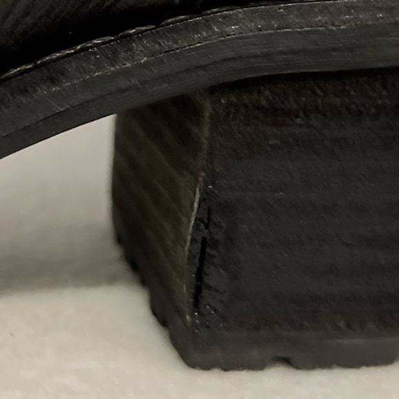 L.L. Bean Size 10M Black Deerfield Ankle Leather Boots - Picture 12 of 16